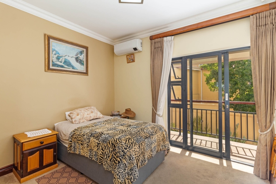 5 Bedroom Property for Sale in Sonstraal Heights Western Cape
